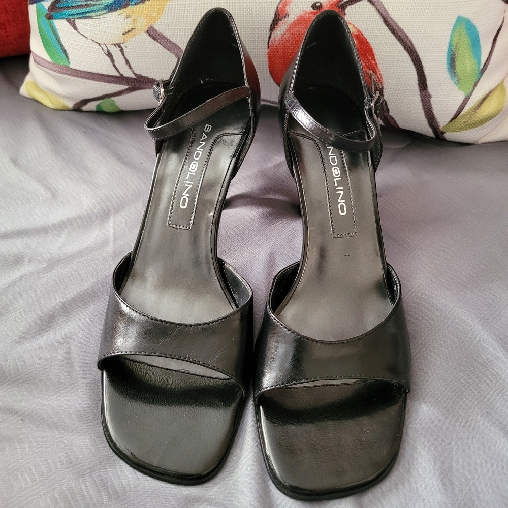 Bandolino Leather Open Toe Ankle Strap Heels / Sandals - Sz 7.5, Black